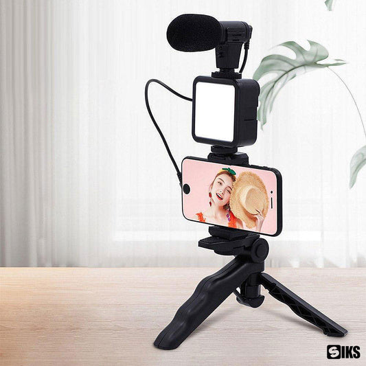 Kit Pentru Vlogging 4 in 1: Trepied, Lampă LED, Microfon și Telecomandă - 2